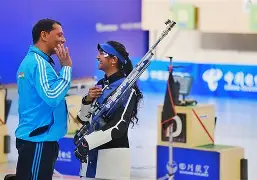 斯洛伐克射击选手箭步如龙夺冠飞人